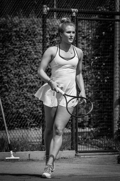 Ausschnitte 2429 - OL Harburger Turnerbund - Hamburger Polo Club : Ergebnis: 3:6